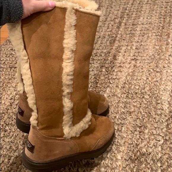 Sundance tall chestnut uggs size 6 - Picture 4 of 9